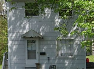 753 East Dr, Clairton, PA 15025