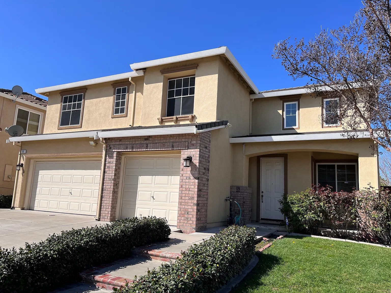 5bd Rental in Tracy — Photo 2