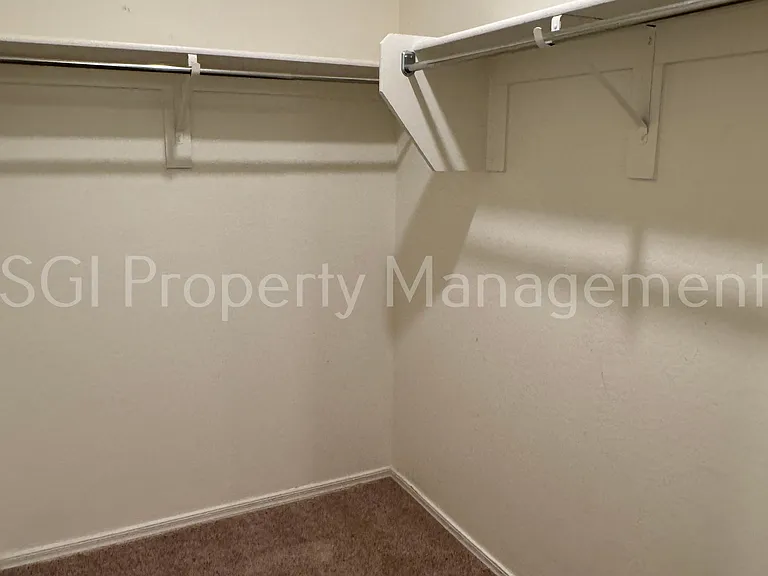 494 W Black Hawk Pl — Photo 11