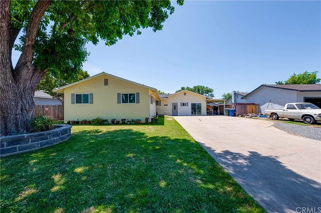 1144 Bel Air Dr photo 1