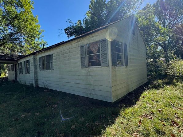 109 S Olive St, Altheimer, AR 72004