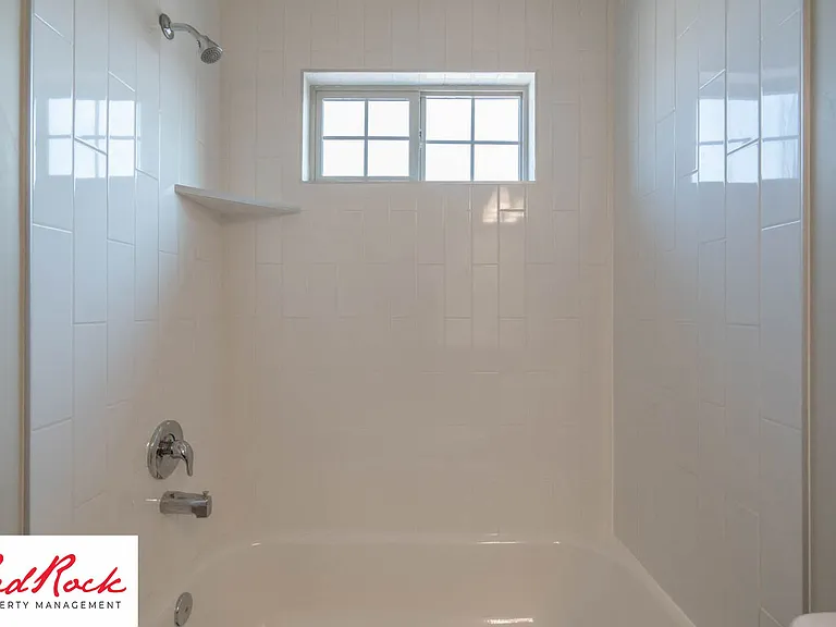 493 N 550 W — Photo 53