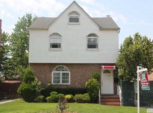 7306 178th St, Fresh Meadows, NY 11366