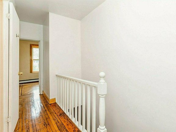 2nd image of 317 Quincy St #2