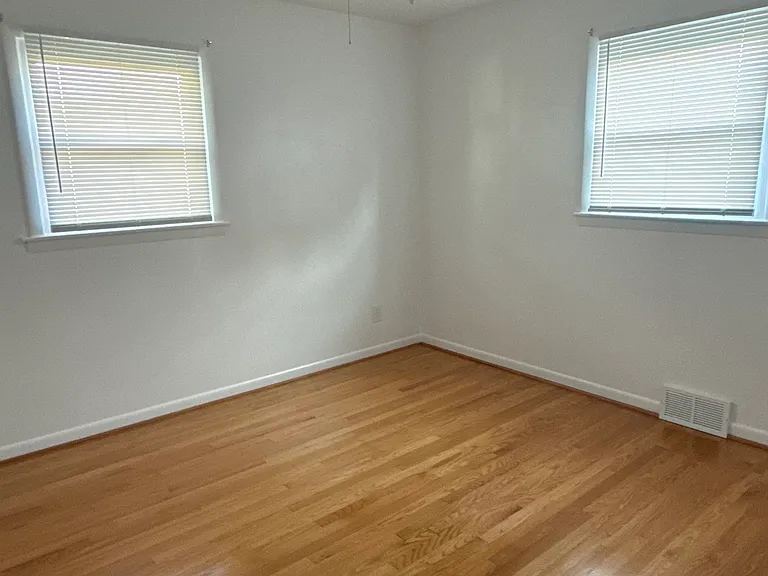 5928 Dublin St — Photo 3