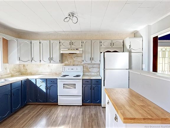 2nd image of 34 Stacey Rd