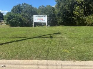 312 Sycamore St, Oxford, NC 27565