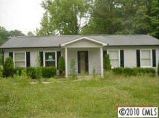 617 S 11th St, Bessemer City, NC 28016