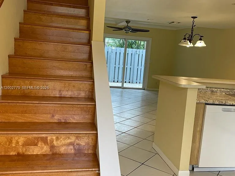 81 SW 3rd St #81 — Photo 7