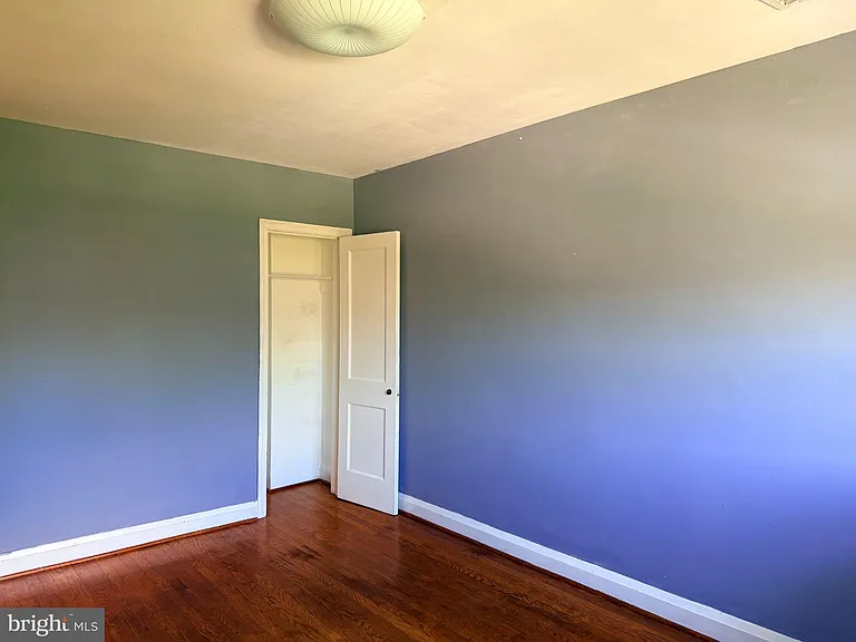 237 Linden Ave — Photo 14