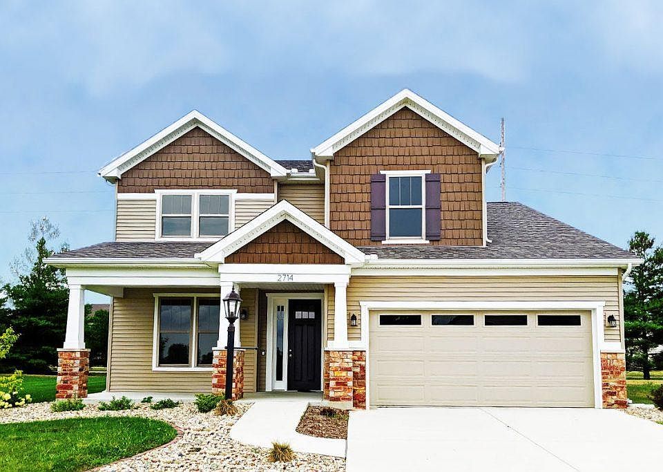 2714 Stone Creek Blvd, Urbana IL