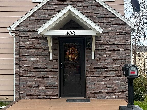 2nd image of 408 Arthur Ave