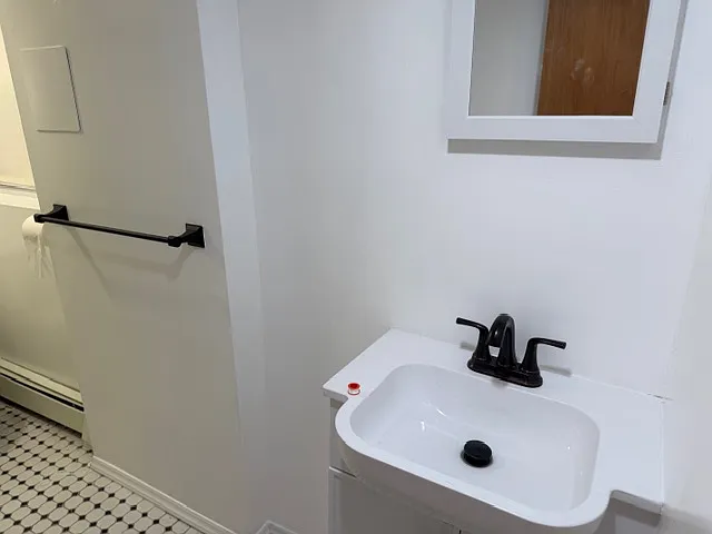 Studio, 600 sqft, $1,250 — Photo 3
