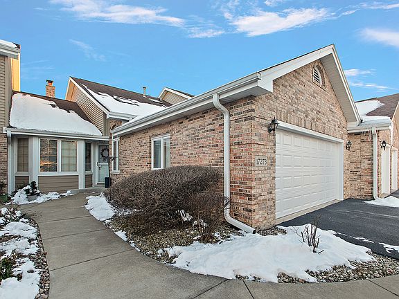 2nd image of 17273 Lakebrook Dr