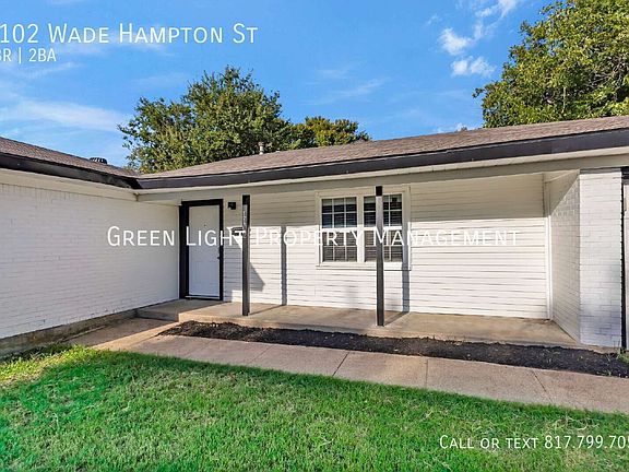 3rd image of 1102 Wade Hampton St
