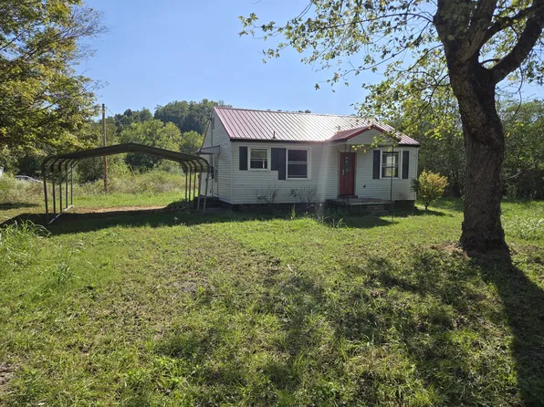 100 Browning St, Waverly, TN 37185