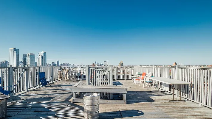 Rented by Nooklyn NYC LLC | media 46