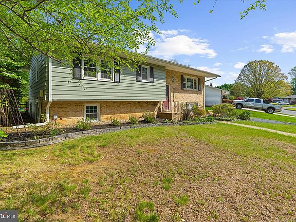 4th image of 3037 Pike Dr