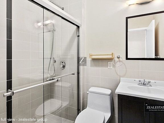 2nd image of 215 Gates Ave #2
