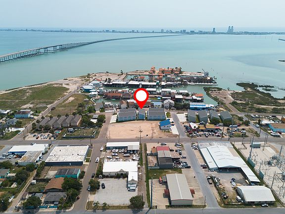 3rd image of 606 S Marina Dr