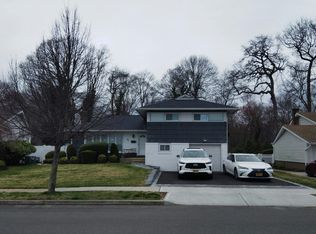 642 Richmond Rd, East Meadow, NY 11554