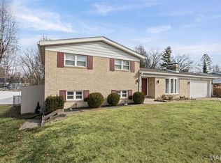 4317 Briarcliff Dr, Alton, IL 62002