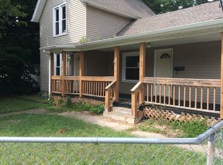 911 Whitman St, Rockford, IL 61103