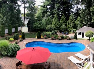 24 Buena Vista Dr, Attleboro, MA 02703