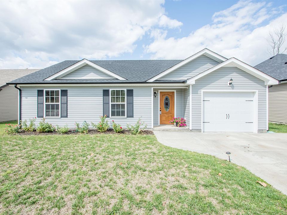 1st image of 493 Medallion Cir