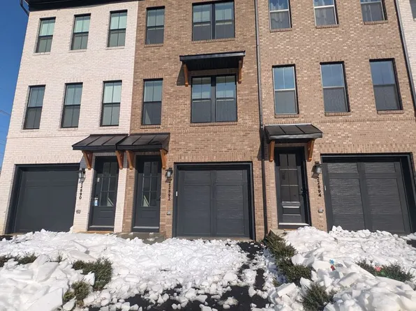 22892 Tawny Pine Sq, Ashburn, VA 20148