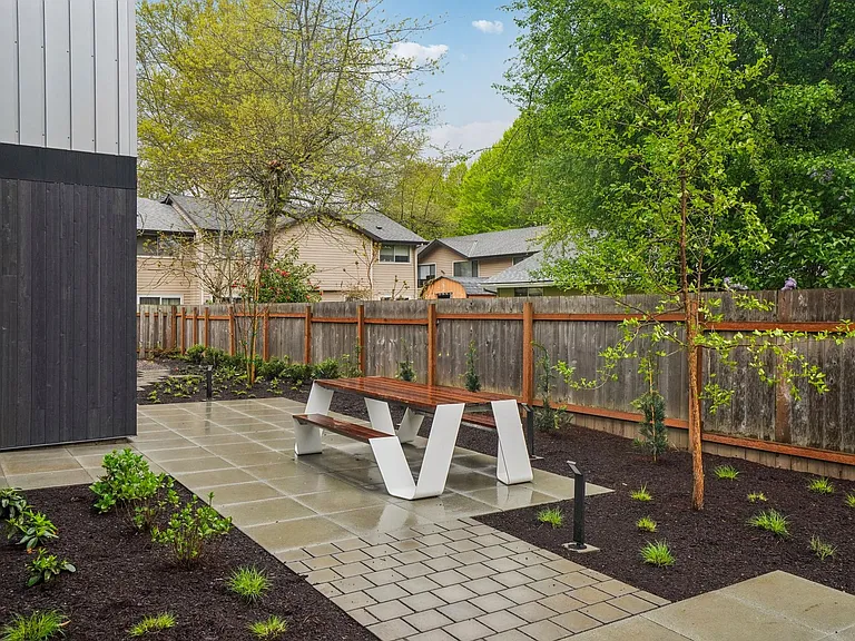Boxcar Commons - Modern Living in Central Beaverton — Photo 17