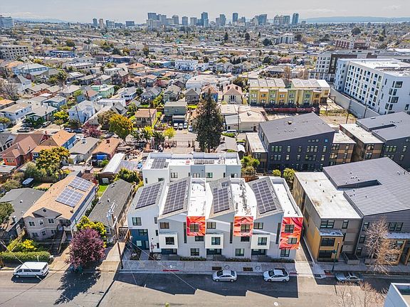 3rd image of 1035 Yerba Buena Ave #2D