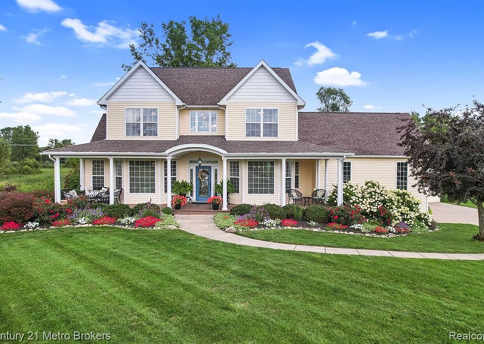 8201 Tewksberry Pl, Grand Blanc, MI 48439 Zillow