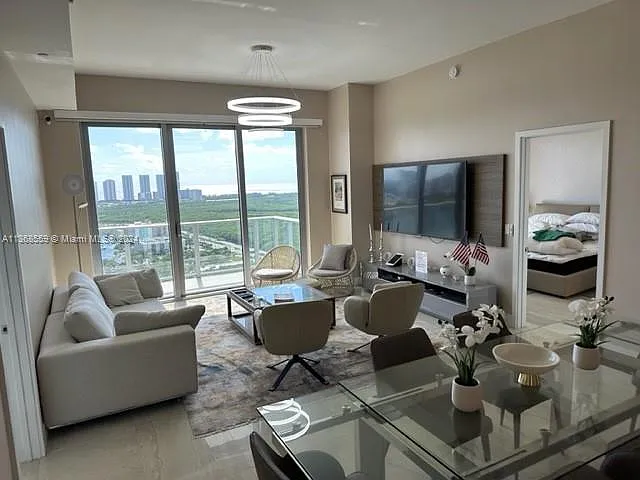 16385 Biscayne Blvd #7 — Photo 15