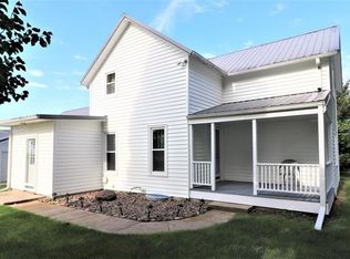 14904 160th St, Perry, IA 50220