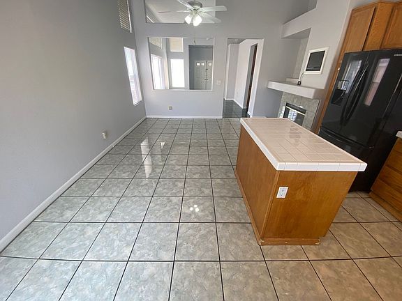 5th image of 7584 McClintoc Dr