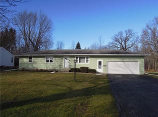 132 Saint Patrick Dr, Rochester, NY 14623