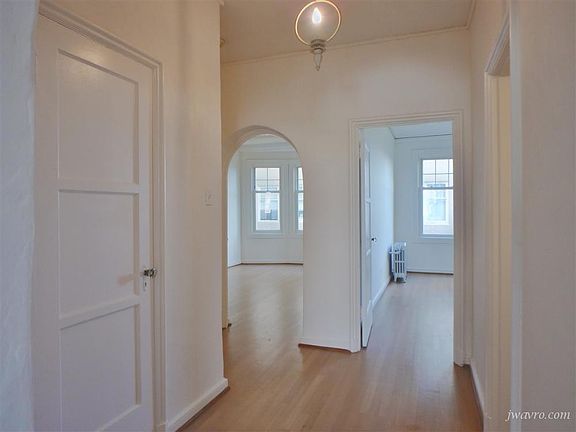4th image of 2701 Van Ness Ave APT 401