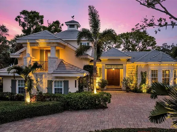 1718 Hillview St, Sarasota, FL 34239