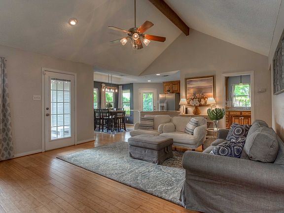 192 Pecan Drive-4.jpg