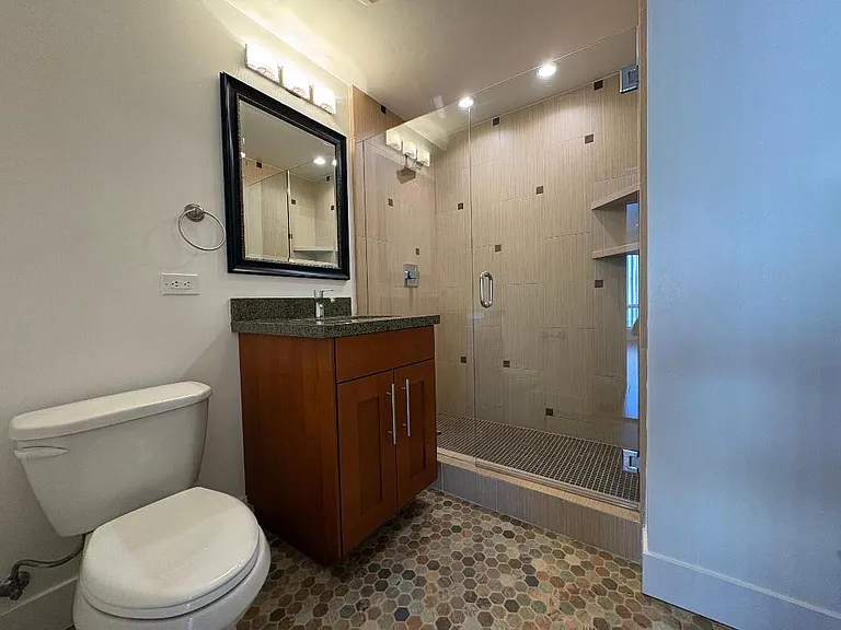 733 Kline St #107 — Photo 6