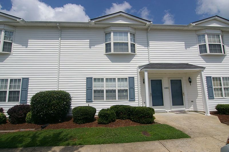 1st image of 3999 Jjj3 Sterling Pointe Dr