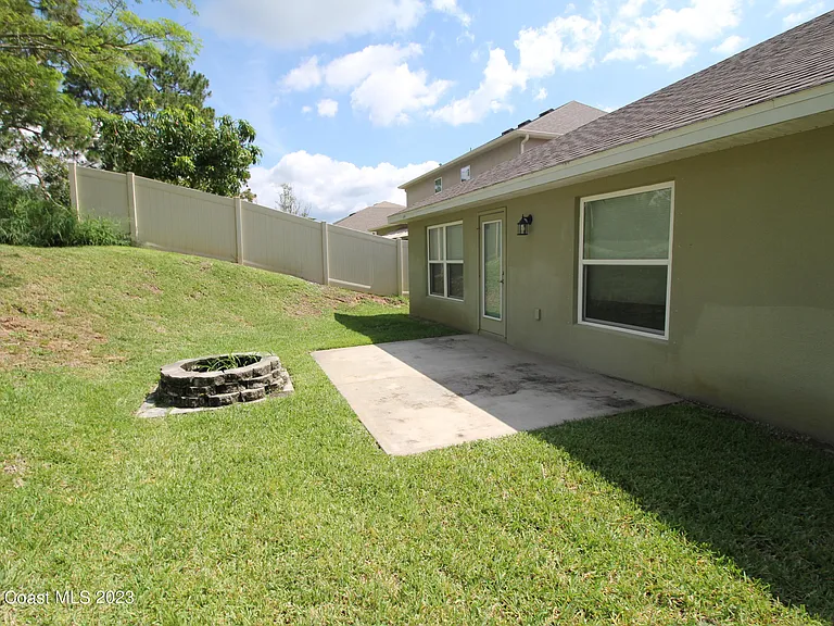 1034 Breakaway Trl — Photo 23