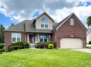 12305 Newport Trace Ct, Louisville, KY 40299