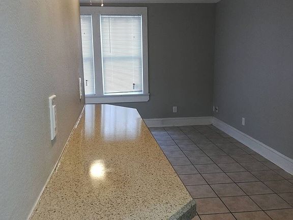 5th image of 139 Cottage Ave APT 5