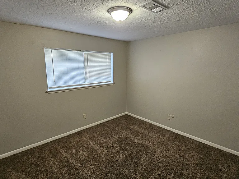 1404 Cactus St — Photo 19