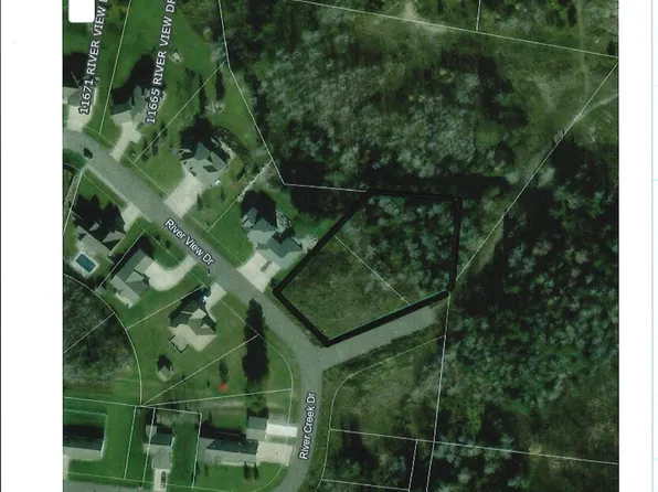 Riverview Dr, Hibbing, MN 55746