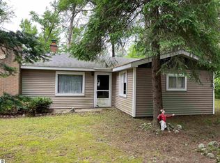 2209 Maybelle St, Prescott, MI 48756