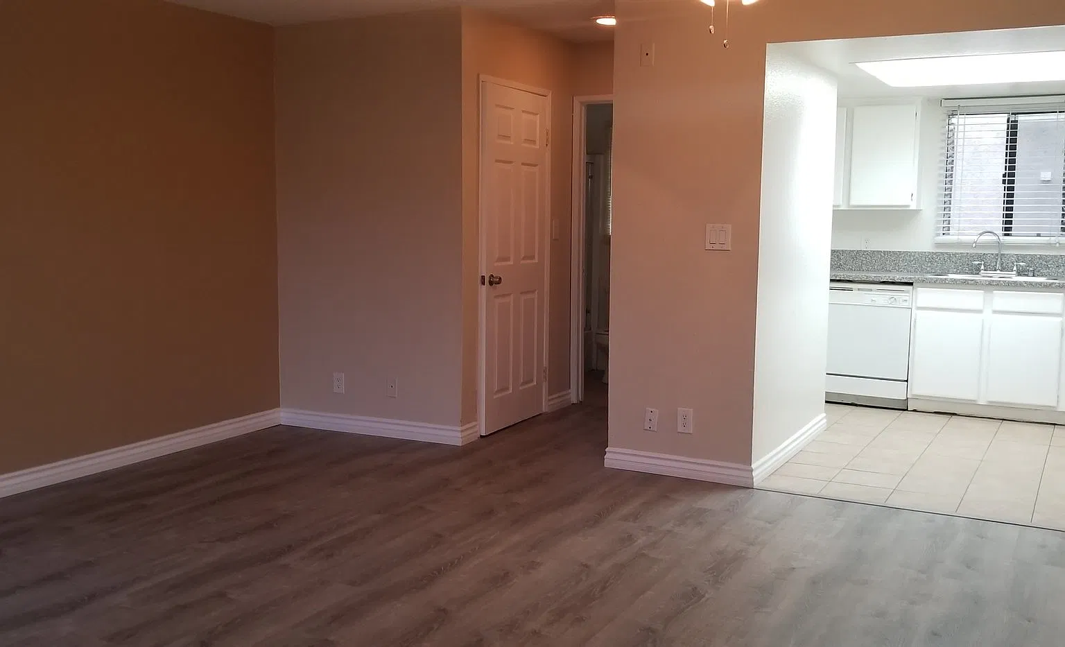 Ally's Flower Apartments LLC — Photo 1