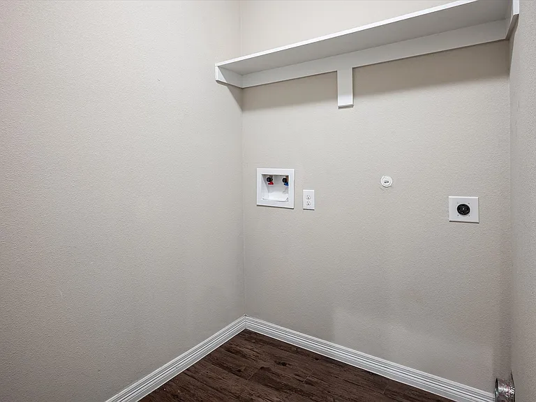 2721 Vine Ct — Photo 25
